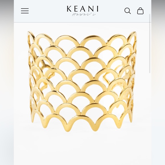 Keani Jewelry Maui Mermaid Scale Cuff in sterling silver - Picture 2 of 4